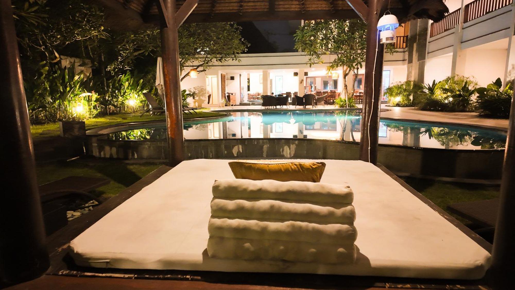 Villa Diana Bali 16 Bedrooms Семиняк Екстериор снимка