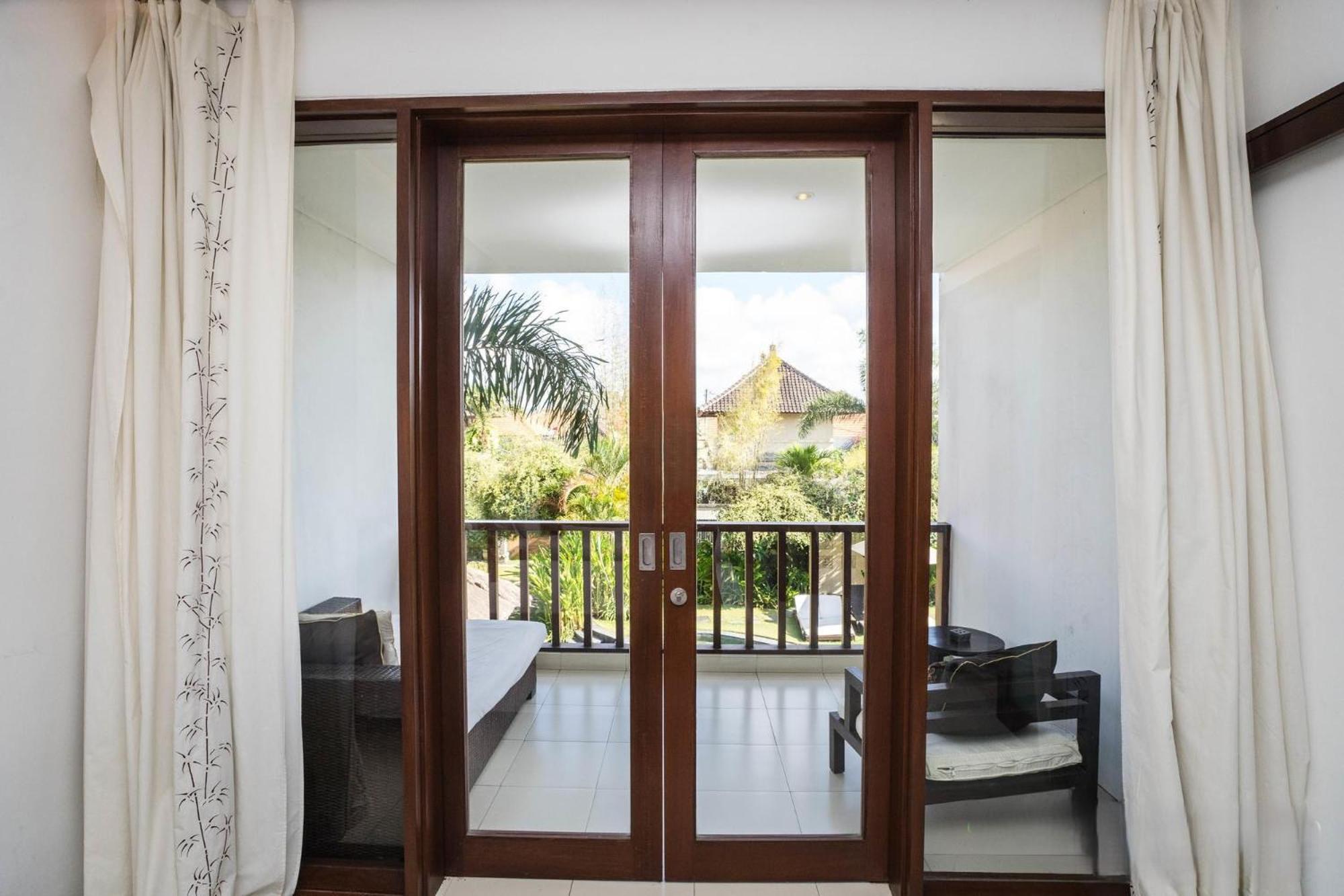 Villa Diana Bali 16 Bedrooms Семиняк Екстериор снимка