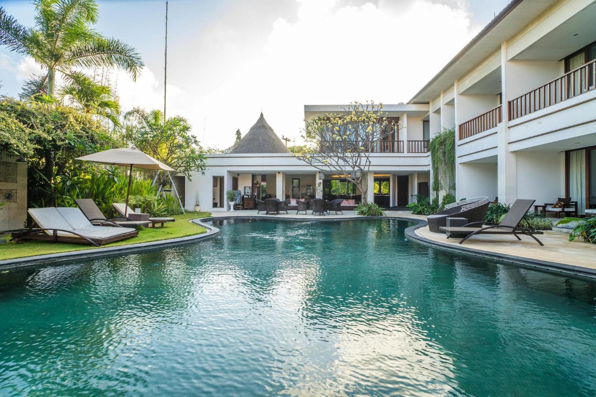 Villa Diana Bali 16 Bedrooms Семиняк Екстериор снимка